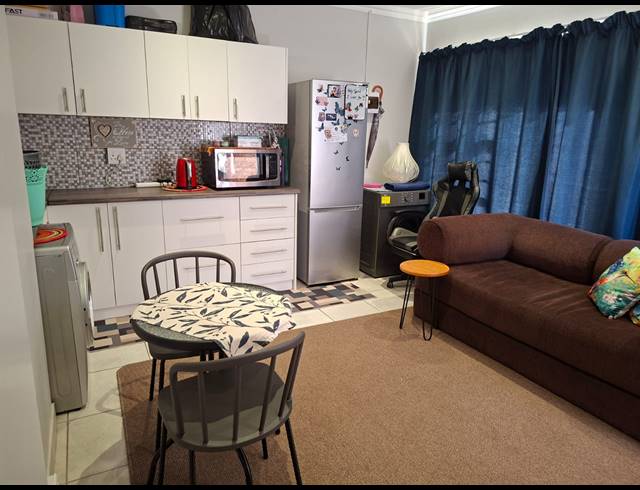 5 BEDROOM HOUSE FOR SALE IN WAVECREST